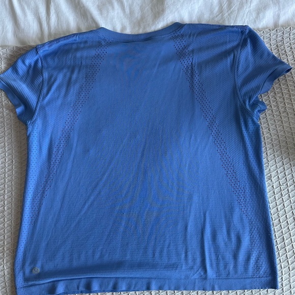 Lululemon Train to Be Short Sleeve Shirt wild indigo size 10 - Picture 2 of 3
